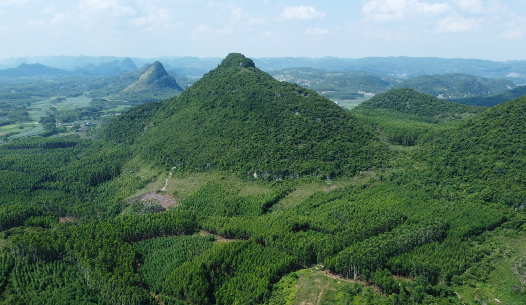 来宾铁帽山